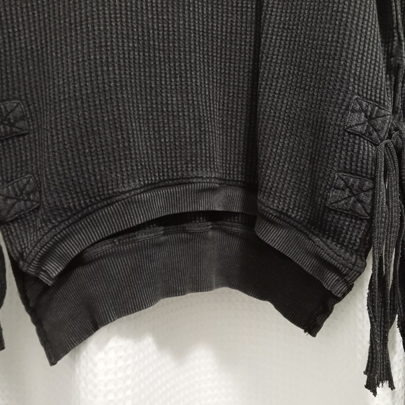 Free People One thermal top. NWT.  Charcoal gray. Size xs or small. - Picture 5 of 16